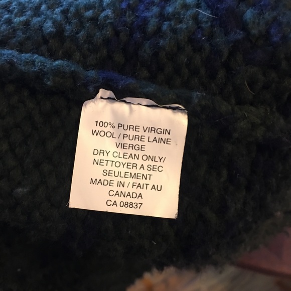 Green & Blue Gryphon Skull Sweater - Picture 6 of 6